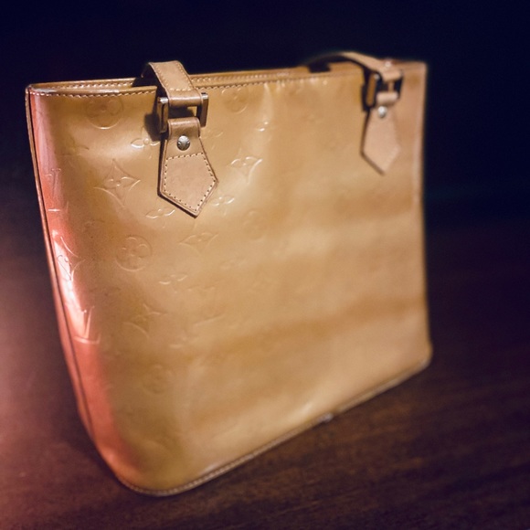 LOUIS VUITTON Monogram Vernis Houston - Picture 10 of 16